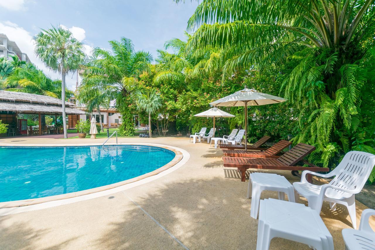Chaba Kata Beach Hotel Exterior photo