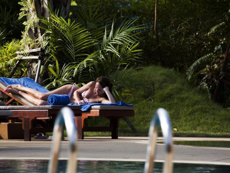 Chaba Kata Beach Hotel Exterior photo